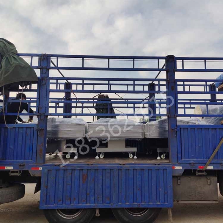 连续滚动式真空包装机